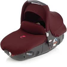 De veilige reiswieg voor uw baby voor in de auto